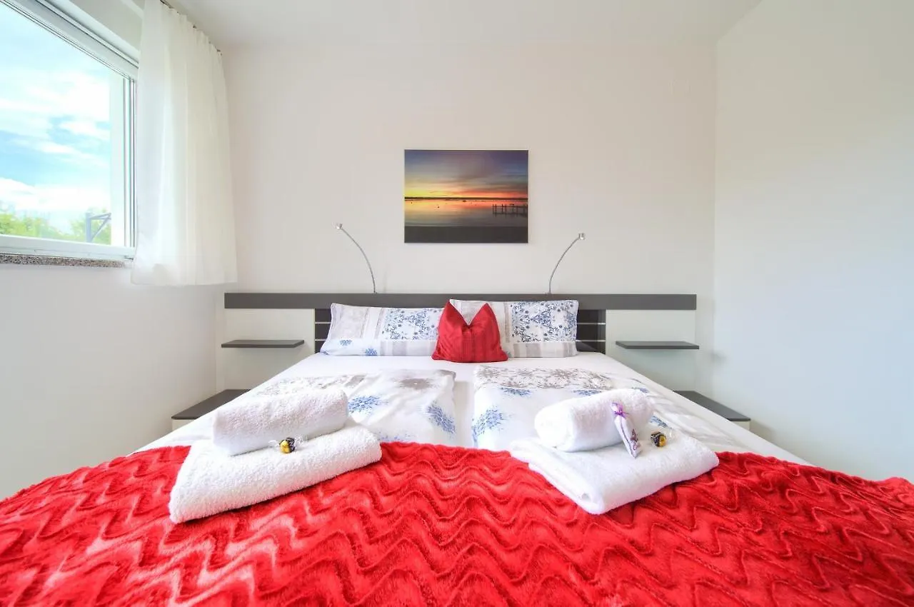 Villa Helines***** Linardici Apartment